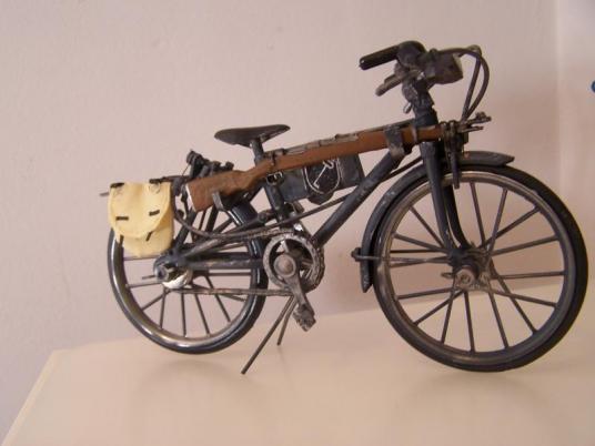 Bicicleta Leibstandarte Adolf Hitler.